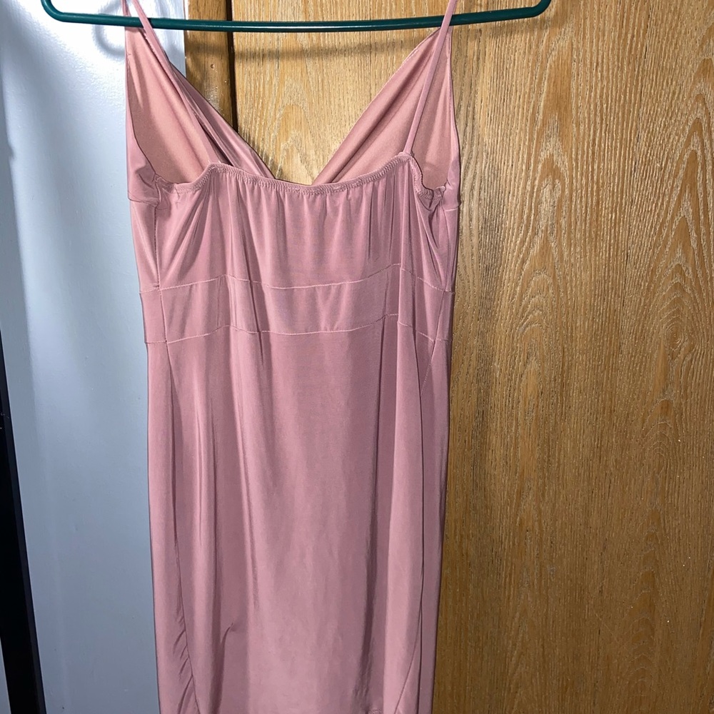 Pinl dress - Picture 2 of 2
